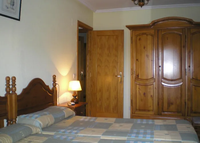 Apartamento Turisticos Sol Y Nieve Jaca